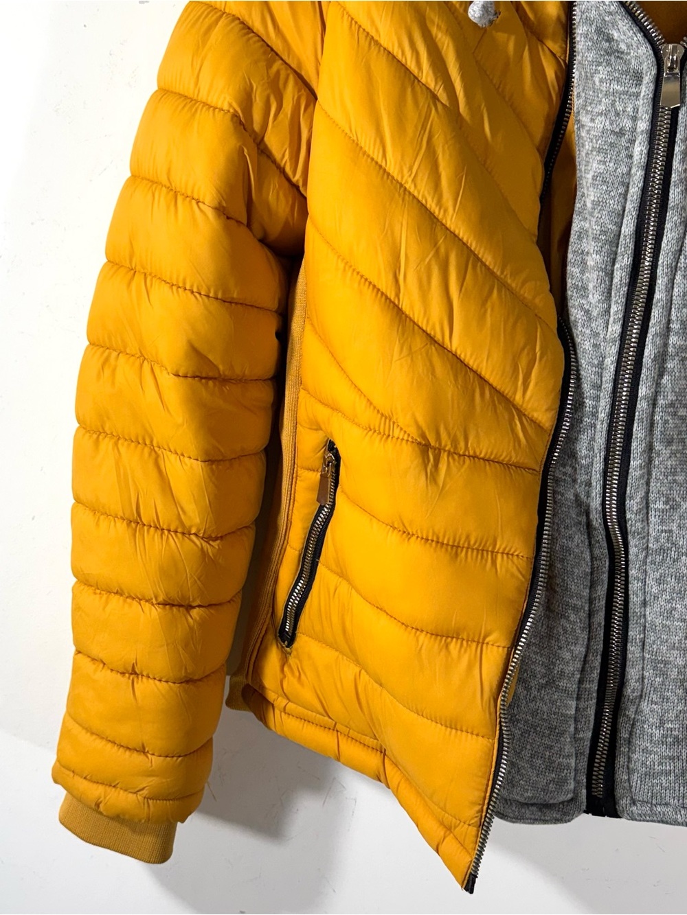 YMI women’s Mustard Puffer Jacket Zip Out gray Hoodie NWOT - Picture 6 of 12